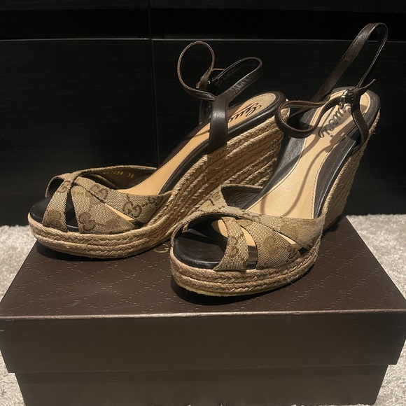 Gucci Women’s Wedge Sandals 38